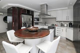 3 Bedroom Property for Sale in Waves Edge Western Cape